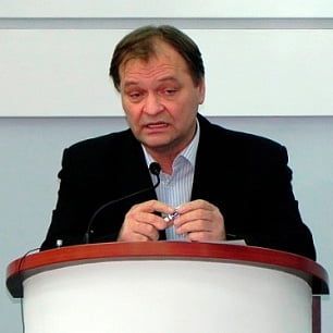 Депутаты Бердянского горсовета требуют от нардепа Александра Пономарева отчета о проделанной работе