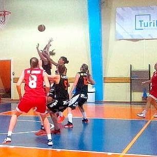 Баскетбол: "Чайка-ДЮСШ-95" занимает пятое место в стартовом туре Евролиги