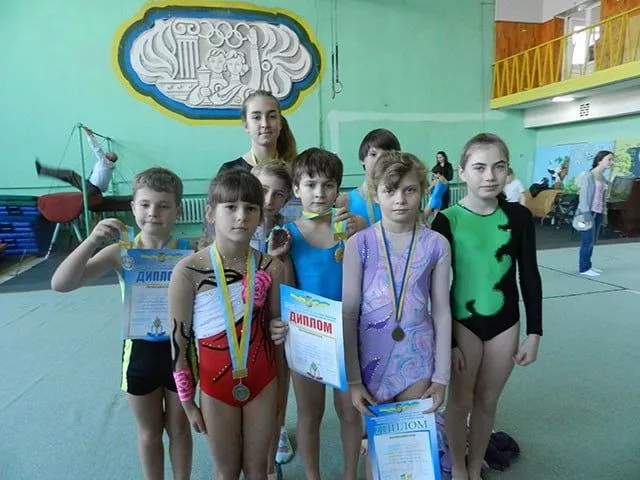 Бердянские спортивные акробаты успешно выступили в Житомире
