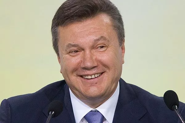ЕС может снять санкции с Януковича и его окружения в 2016 году