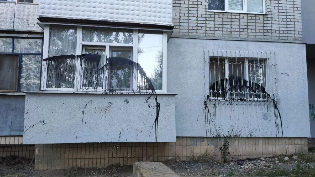 Новий Comedy-контент від z-пропагандистів Бердянська: «наркомани-націоналісти від ЗСУ псують вікна і стіни будинків».
