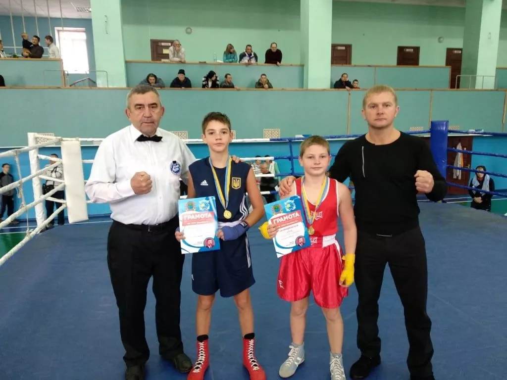 Бердянские боксеры мощно выступили на турнире памяти Виктора Намлиева