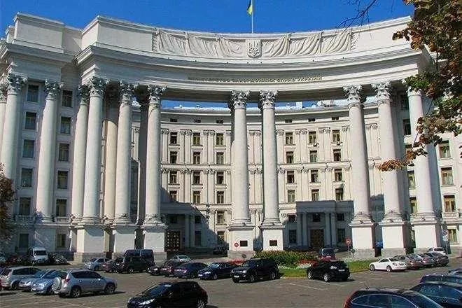 МИД Украины заявляет, что подписью под прекращением огня "ДНР" и "ЛНР" не признаны
