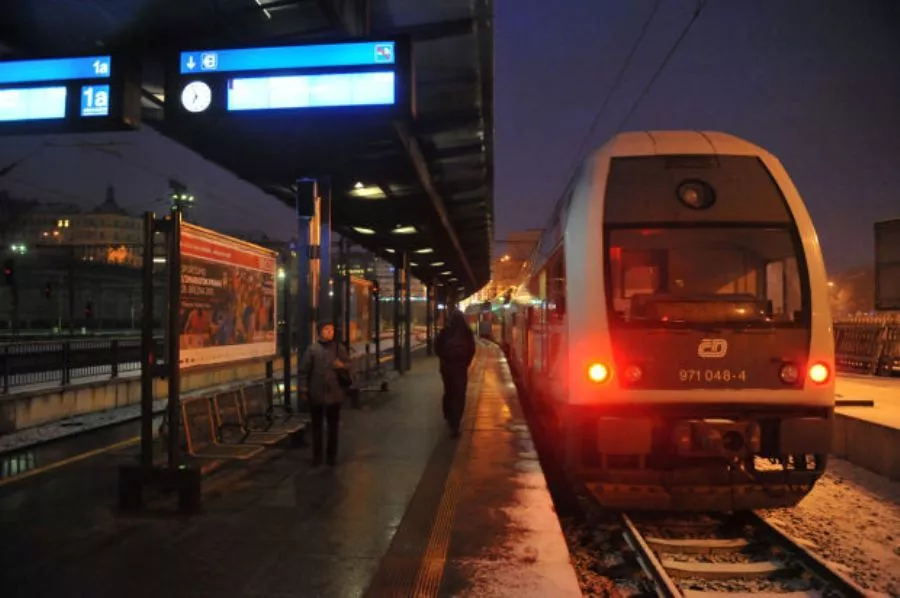 Укрзализныця вводит новый график движения пассажирских поездов
