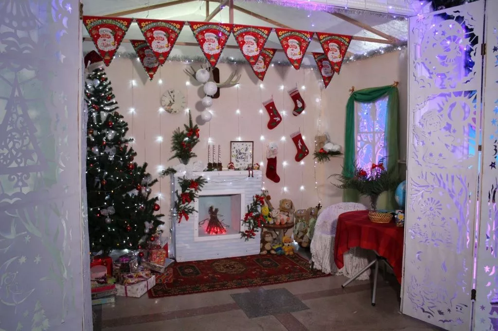 В Бердянську розпочала роботу святкова фото-резиденція Святого Миколая та Діда Мороза