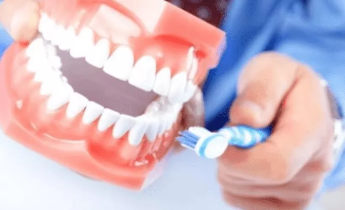 Преимущества и разновидности зубных мостов