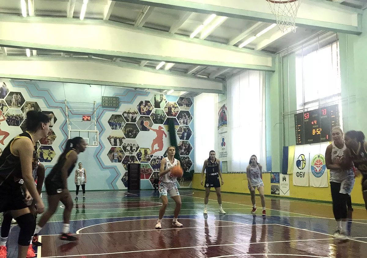 «Чайка» стартовала в баскетбольной Суперлиге с двух поражений от «Киев-Баскета»