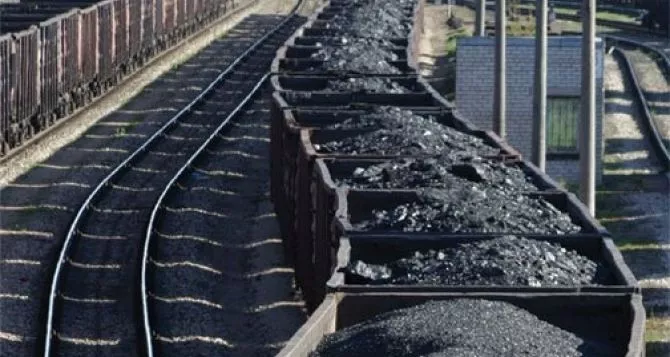 Россия прекратила отгружать уголь Украине