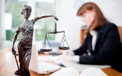 Как выбрать хорошего адвоката?