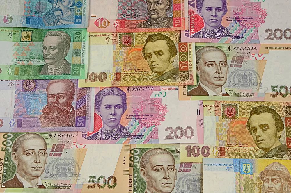 «Ви свої гривні далеко не ховайте…» Як бердянці реагують на заборону українських грошей