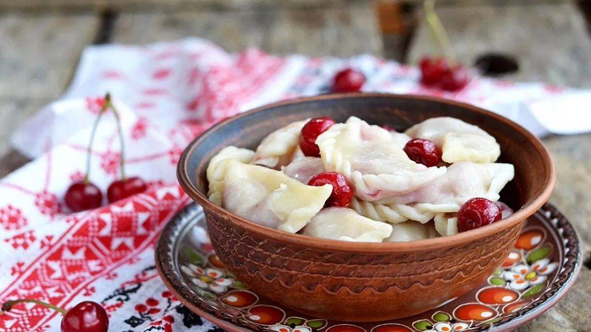 Традиционное украинское блюдо – ароматные и вкусные вареники