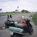 В Запорожской области из-за собаки перевернулся водитель мотороллера