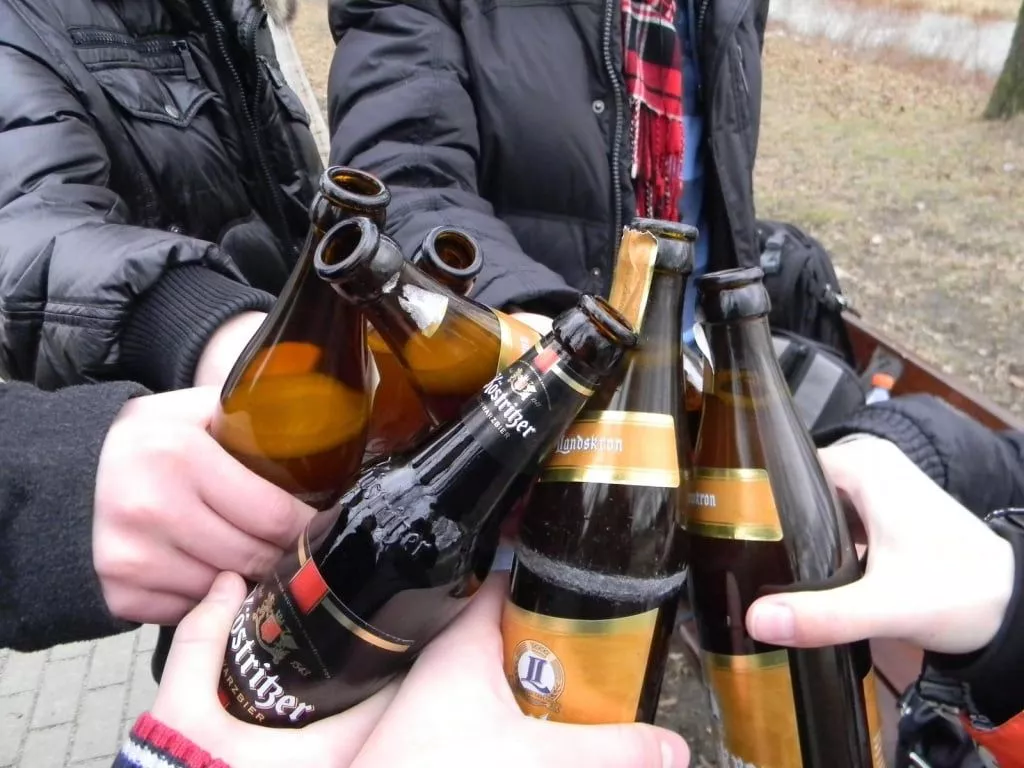 В Киеве планируют ужесточить наказание за распитие пива на улице