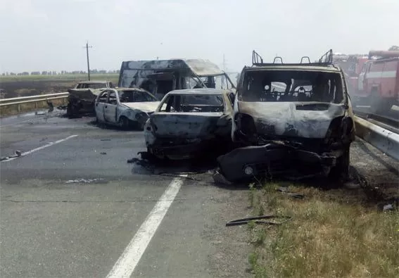 На трассе Одесса-Киев произошло ДТП: погибли 3 человека, сгорело 5 автомобилей