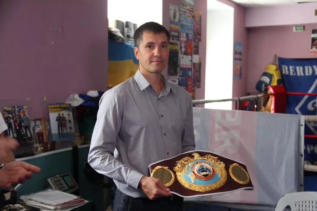 Бердянск посетил чемпион мира по боксу среди профессионалов