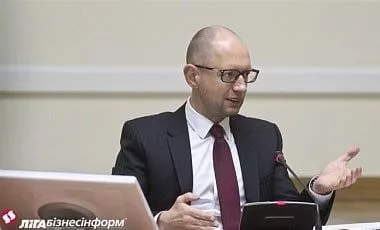 Премьер Яценюк раздал первые команды новым министрам
