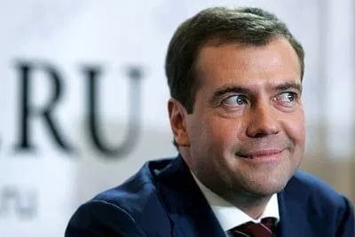 Медведев объявил Украину потенциальным военным противником