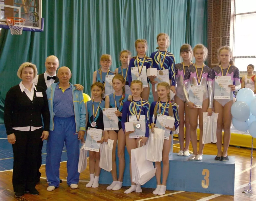 Бердянские акробаты успешно выступили на Чемпионате Украины