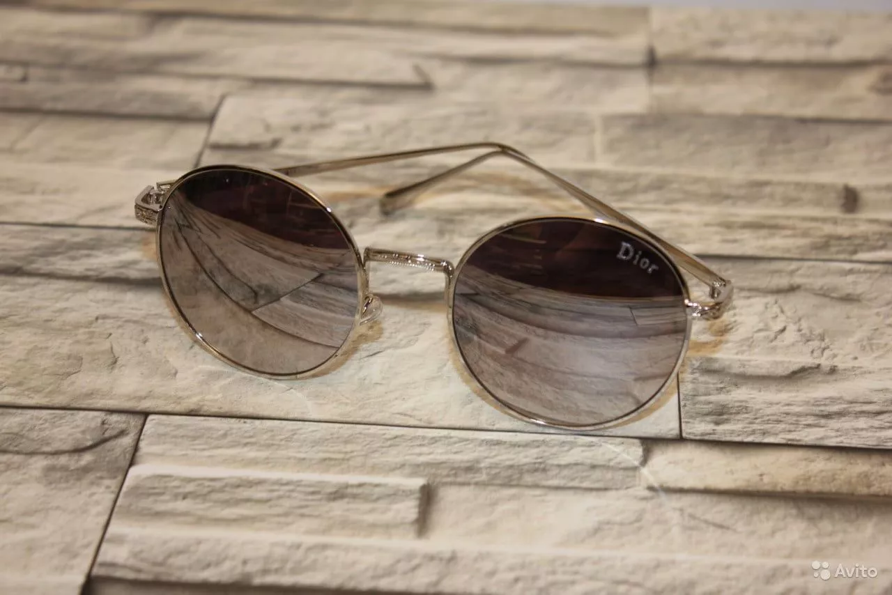 Солнцезащитные очки "Диор": стильность в сочетании с практичностью
