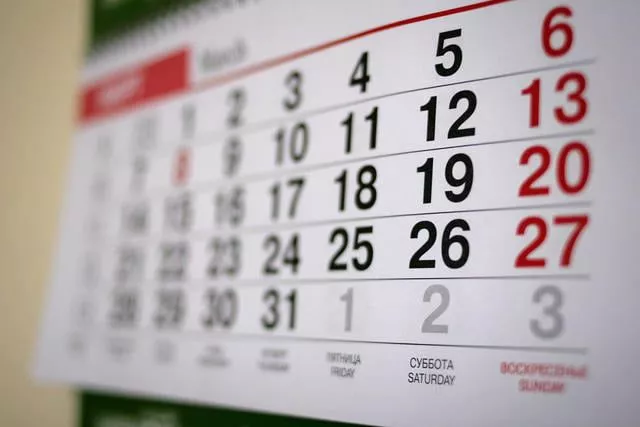 Проект календаря новых выходных: предлагается отменить 8 Марта и 1-2 Мая