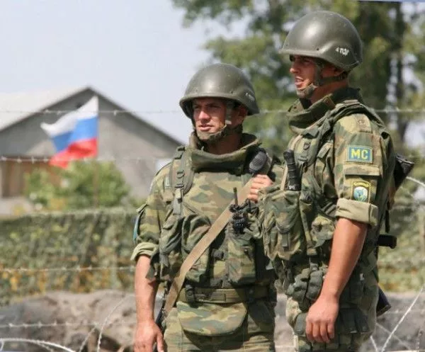 Болтун - находка для шпиона: пьяные российские солдаты откровеничают