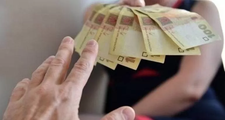 Ветирует ли Порошенко закон о минимальной зарплате в 3200 грн