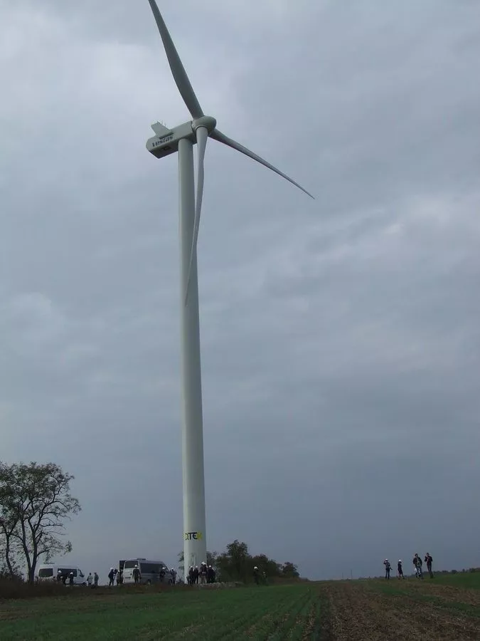 В Запорожской области запустили первые ветряные электростанции