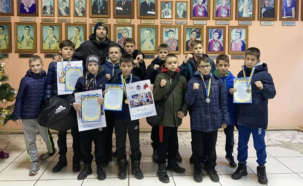 Александр Федотов и Богдан Чепрасов завоевали золото на турнире сильнейших боксеров-юношей Украины