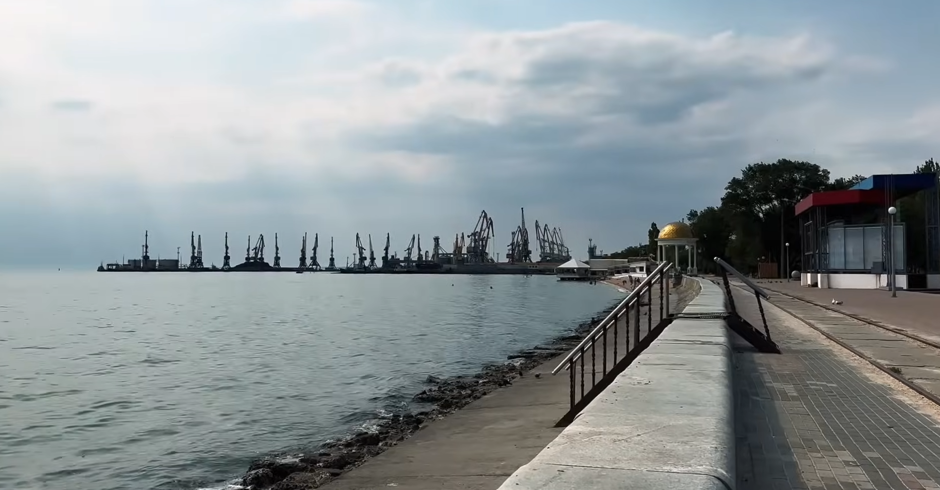 Приморська площа влітку 2024 року