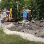 Порив водоводу на вулиці Консульській Порив водоводу на вулиці Консульській