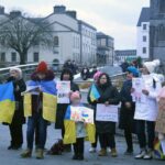 мітинг Українці з різних областей, які покинули країну через російську агресію, об'єдналися на мітингу в Республіці Ірландія (Фото: надано учасниками заходу)
