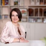 «Я вийшла з маршрутки і впала на коліна». Історія освітянки з Бердянська, яка виїхала з окупації й почала нове життя в Києві