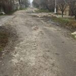 Занедбана ділянка на вулиці Чубаря (Фото: окупаційні тг-канали) Занедбана ділянка на вулиці Чубаря (Фото: окупаційні тг-канали)