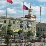 Площа Єдності в Бердянську під російським прапором (Фото вільні джерела)