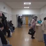 Черга в бердянській лікарні (Фото: скриншот відеосюжету окупантів)