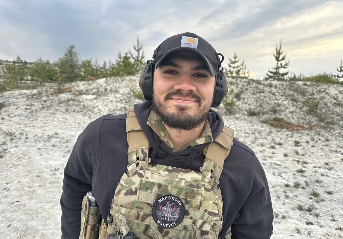 На фото Валерій Петренко - бердянець, Азовець, який пройшов російський полон