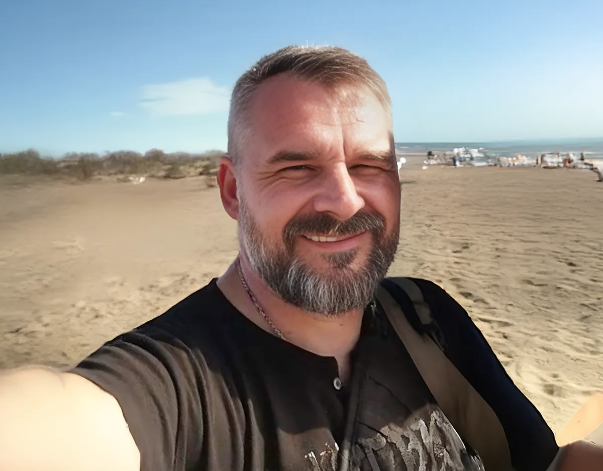 Окупанти також оштрафували бердянця на 1 млн рублів і конфіскували його атвомобіль (Фото: реставрація зображення BRD24)