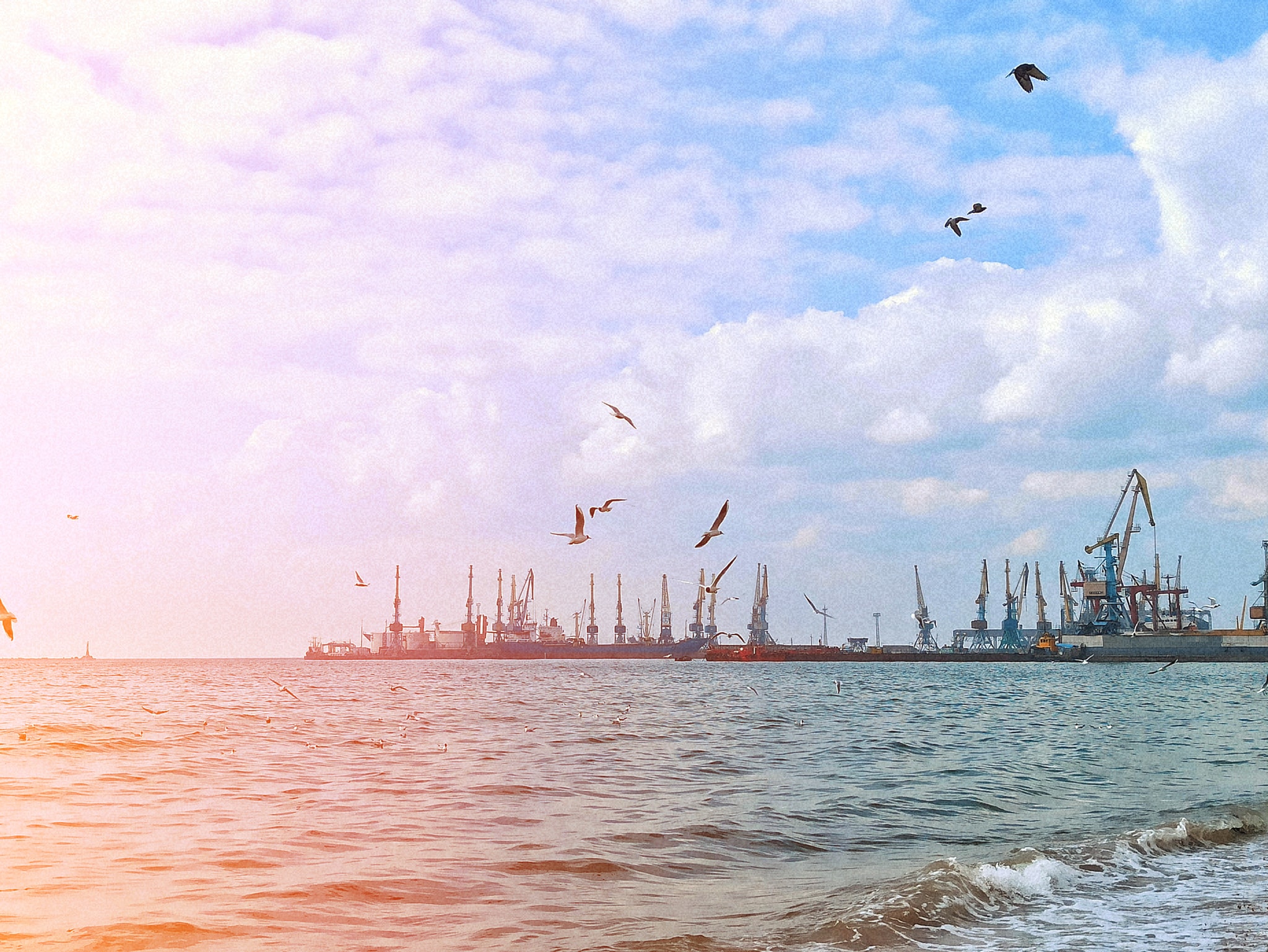 Весна в Бердянську. Кришталеве море, «мартовські» бички та місто, що належало тільки нам