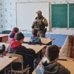 «Намагаються прикинутися, ніби їх не існує». Як живуть діти в окупованому Бердянську «Намагаються прикинутися, ніби їх не існує». Як живуть діти в окупованому Бердянську