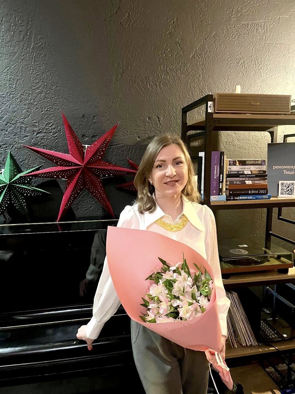 Це вже не перший захід Віталіни Шевечнко в Києві. Письменниця з сумом зазначає, що у столиці їх було більше, ніж у рідному місті (Фото: соцмережі авторки)