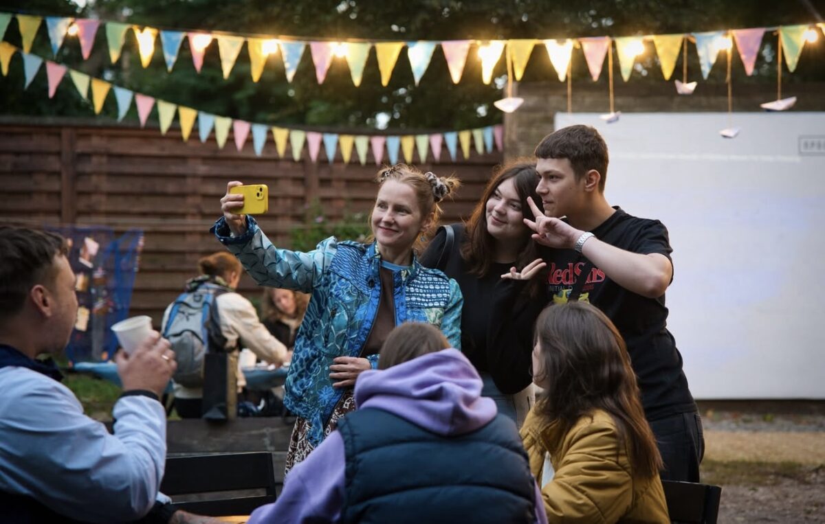 Як кав'ярні та культурні простори об'єднують бердянців за тисячі кілометрів від дому? – думка експертки