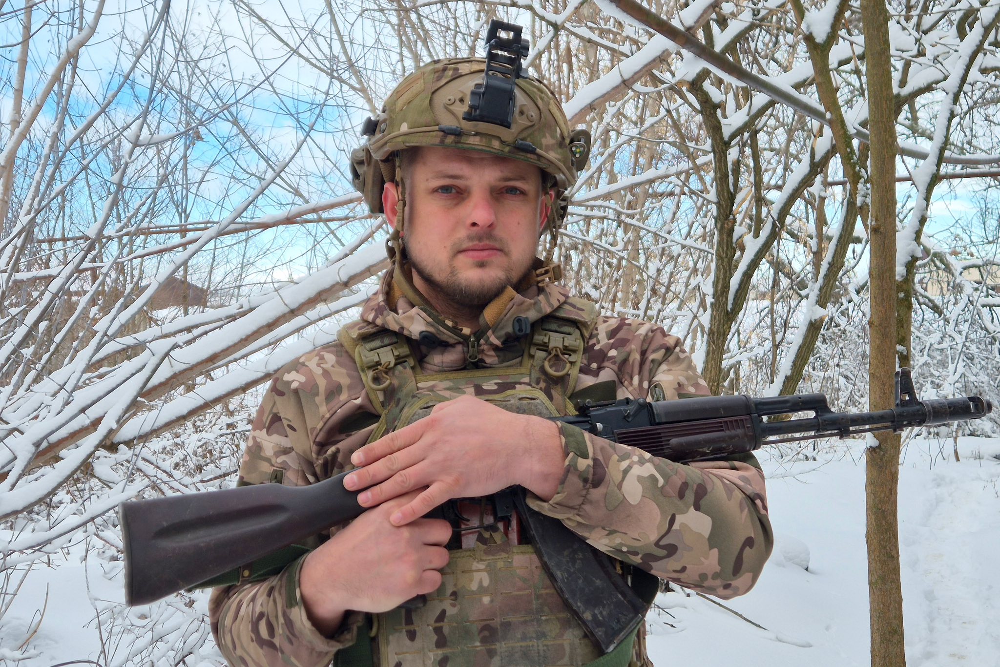 Після поранення Осу визнали тимчасово визнали непридатним до служби. Чоловік звільнився, але після реабілітації повернувся на фронт вже в складі віншого підроділу (Фото: 11 бригада імені Михайла Грушевського Національної гвардії України)