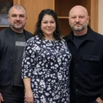 На фото ліворуч керуючий справами виконкому Олексій Юрченко, керівник апарату Інна Кривоніс і начальник БМВА Микола Матвієнко праворуч (Фото: колаж створений за допомогою ШІ. Люди можуть відрізнятись від реальних)