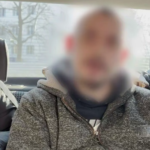 Окупанти записали на відео затримання чоловіка та його зізнання (Фото: скриншот відео окупантів)