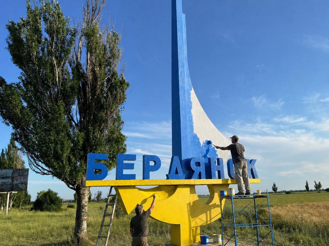 «Ми маємо навчитися чути одне одного вже зараз, щоб не знищити місто після деокупації». Історія бердянки «Ми маємо навчитися чути одне одного вже зараз, щоб не знищити місто після деокупації». Історія бердянки