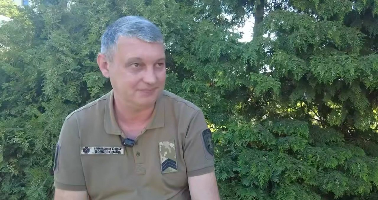 Завжди залишається у строю. Історія прикордонника з Бердянська Віталія Толочка, який рятує побратимів після важкого поранення Завжди залишається у строю. Історія прикордонника з Бердянська Віталія Толочка, який рятує побратимів після важкого поранення