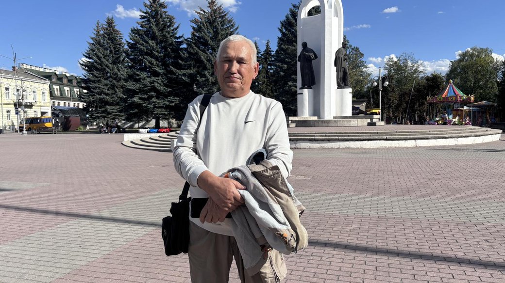 «Скільки людина може витримати?». Батько полоненого морпіха об’їздив всю країну, чекаючи на повернення сина з Мордовії «Скільки людина може витримати?». Батько полоненого морпіха об’їздив всю країну, чекаючи на повернення сина з Мордовії