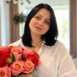 «Мій Бердянськ зі мною поряд». Як переселенка Зінаїда запустила виробництво мерчу в Одесі та зробила татуювання рідного міста